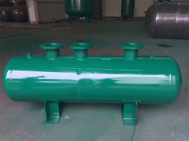 1679991473376569.jpeg 铁门关铁门关铁门关蒸汽分气缸1.jpeg
